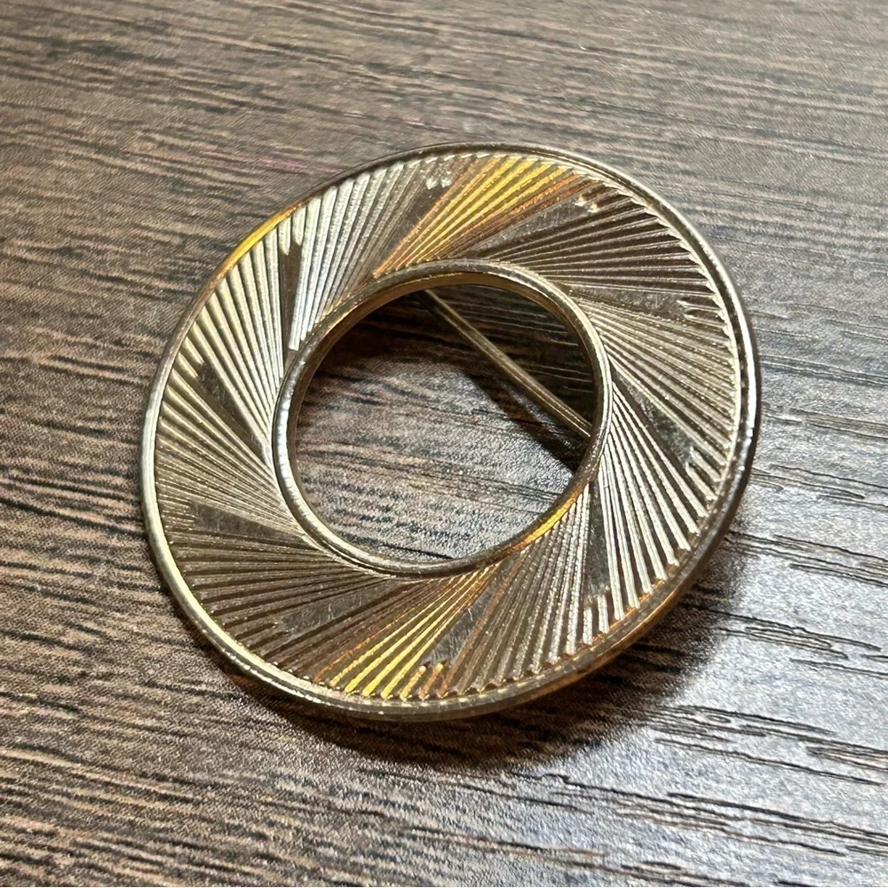 N/A elegant circular